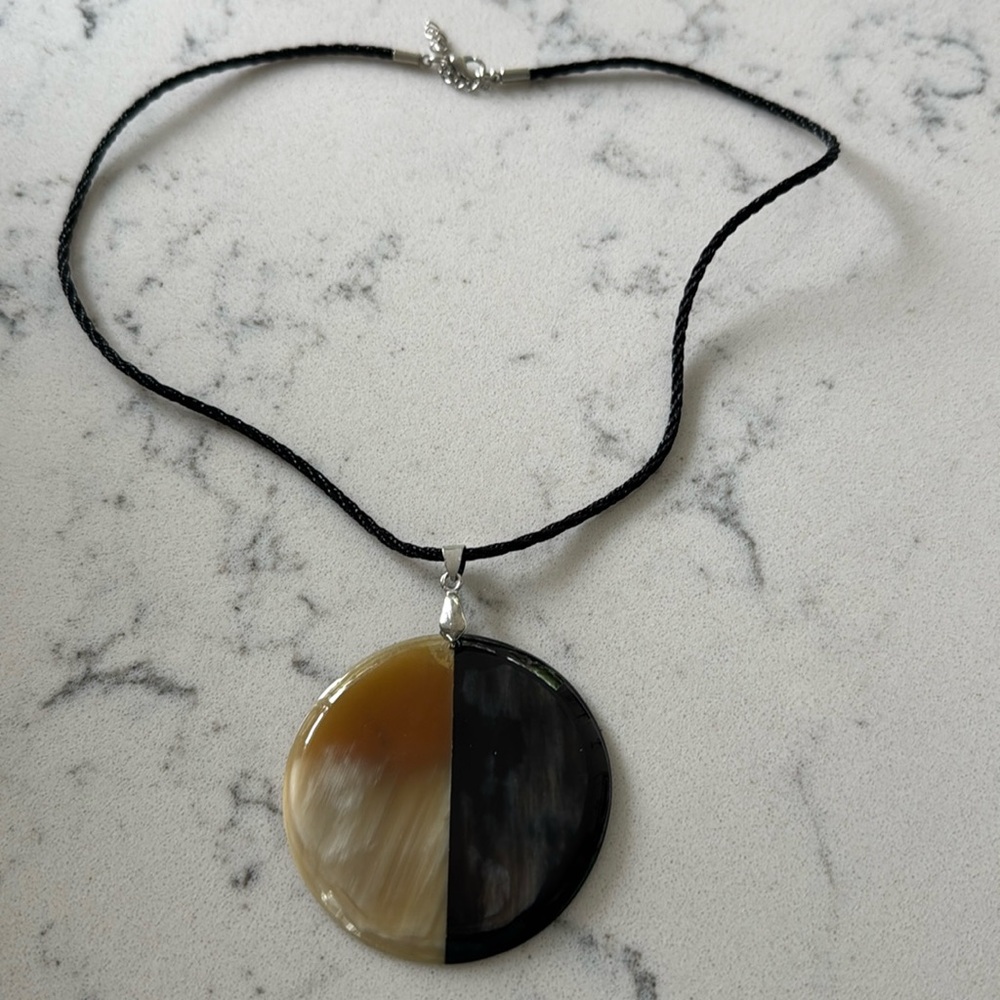 Modern round spilt Bone design necklace black cord 22-24” clasp hot!